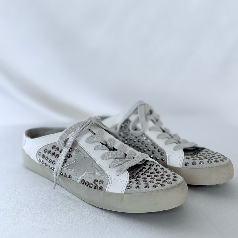 Shoe Shop, stylish White and Gray embellished Women's Sneakers